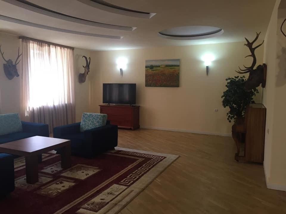 Holiday Home Ереван Екстериор снимка
